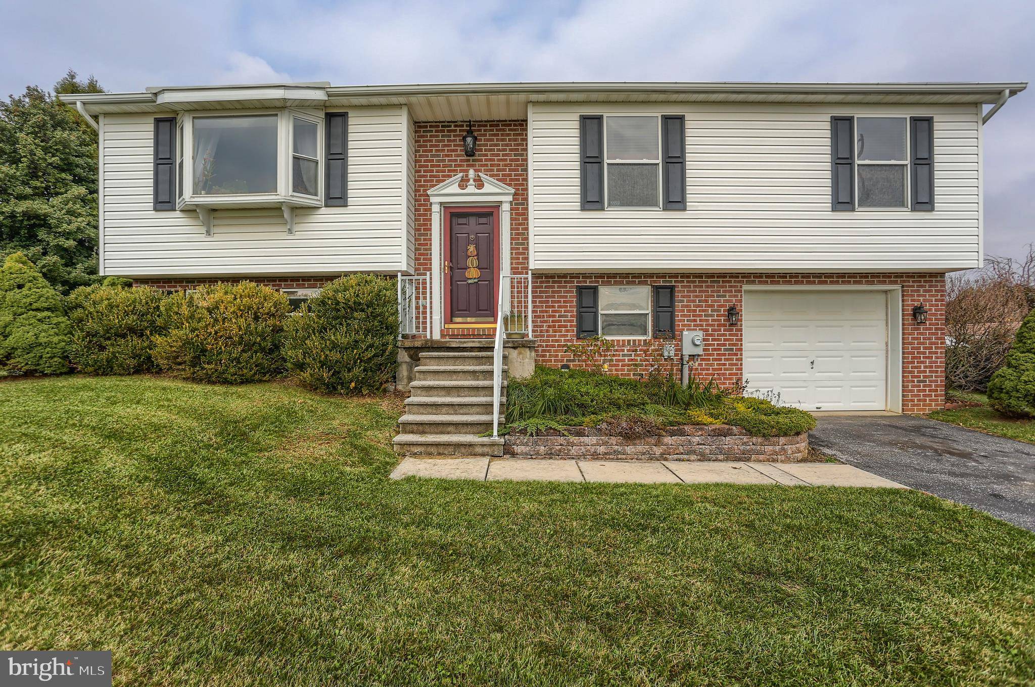 Stewartstown, PA 17363,39 COLLEGE AVE