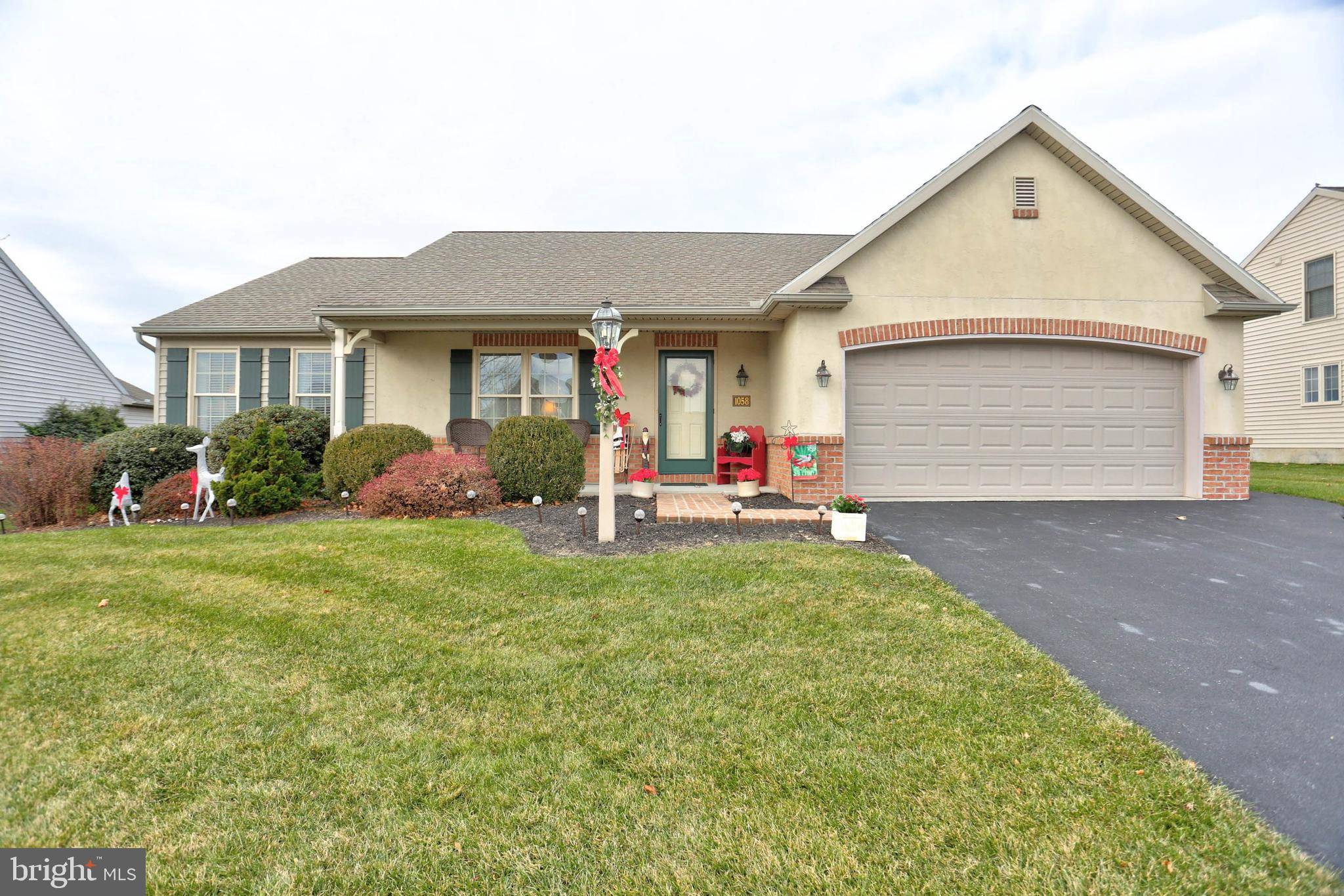 Manheim, PA 17545,1058 CAMBRIDGE DR