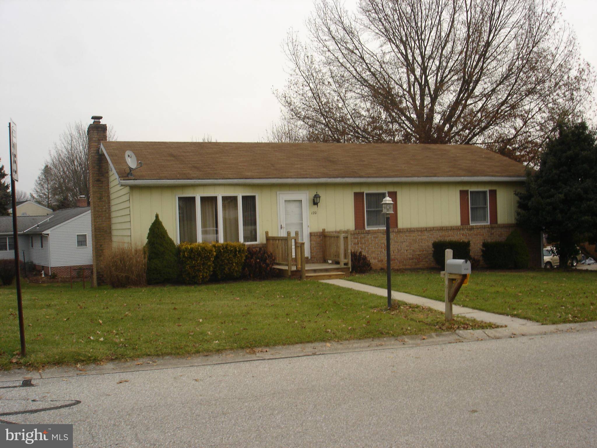 Hanover, PA 17331,120 MCCLELLAN LN