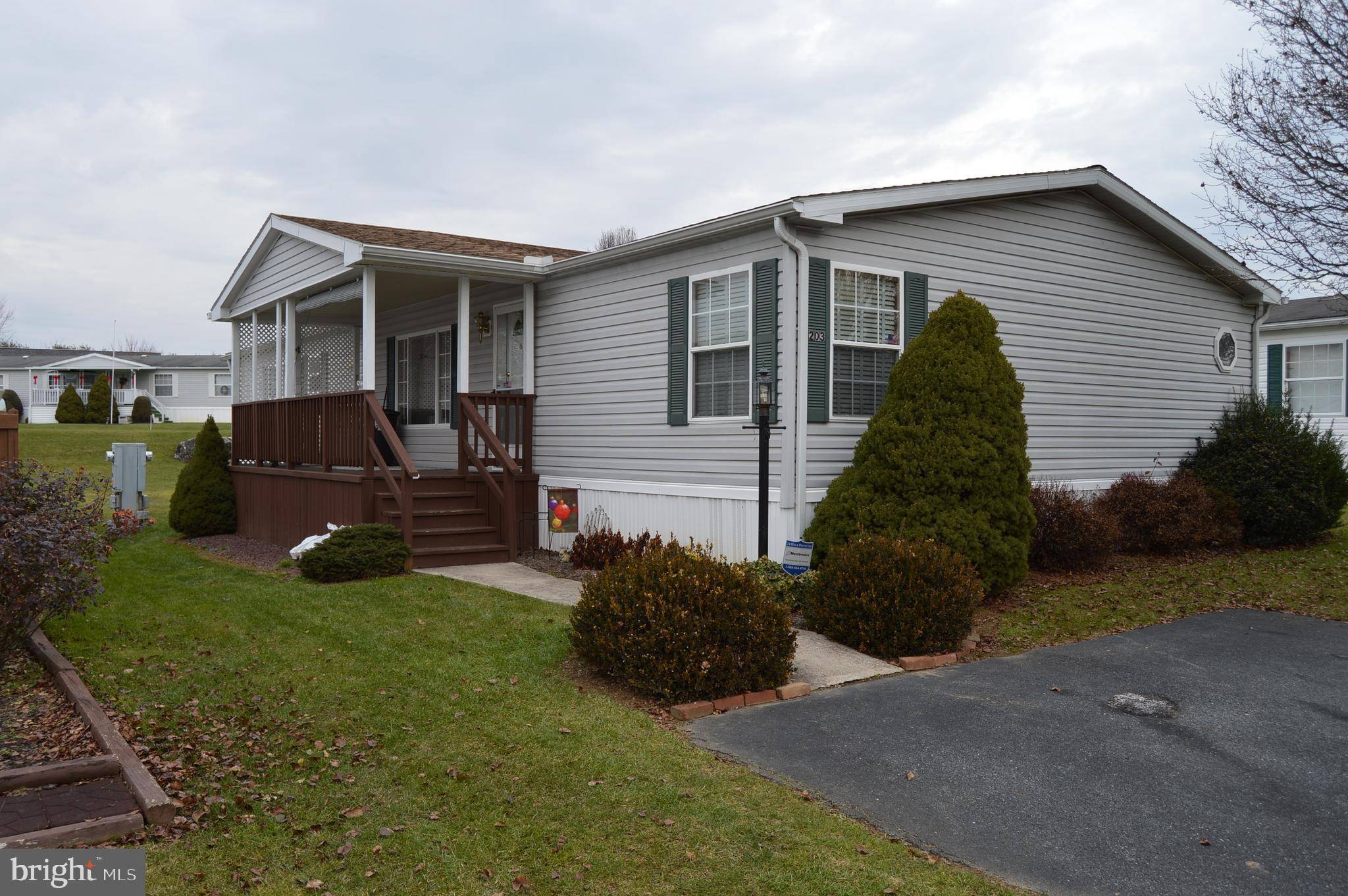 Lancaster, PA 17603,203 GREENBRIAR CIR