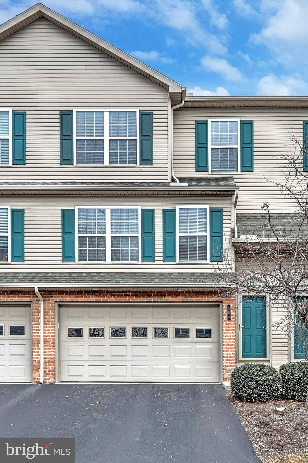 Mechanicsburg, PA 17055,553 MEADOW CROFT CIR