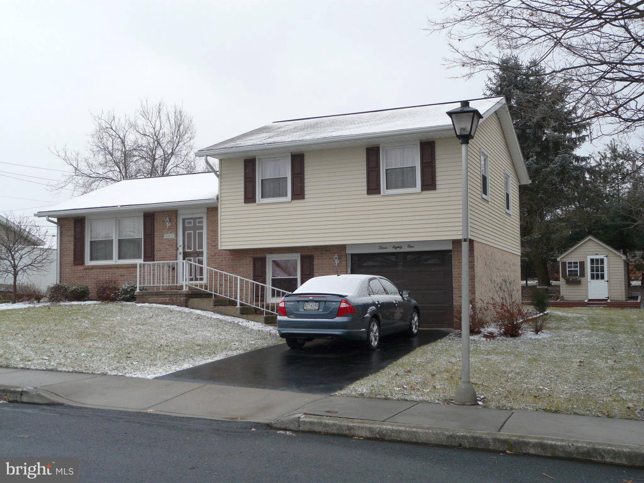 Ephrata, PA 17522,381 JEFF AVENUE