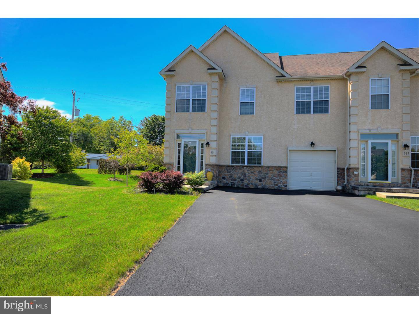 Harleysville, PA 19438,391 MANOR CIR