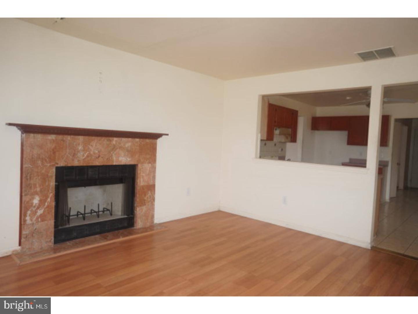 Burlington Township, NJ 08016,25 POWDER LN