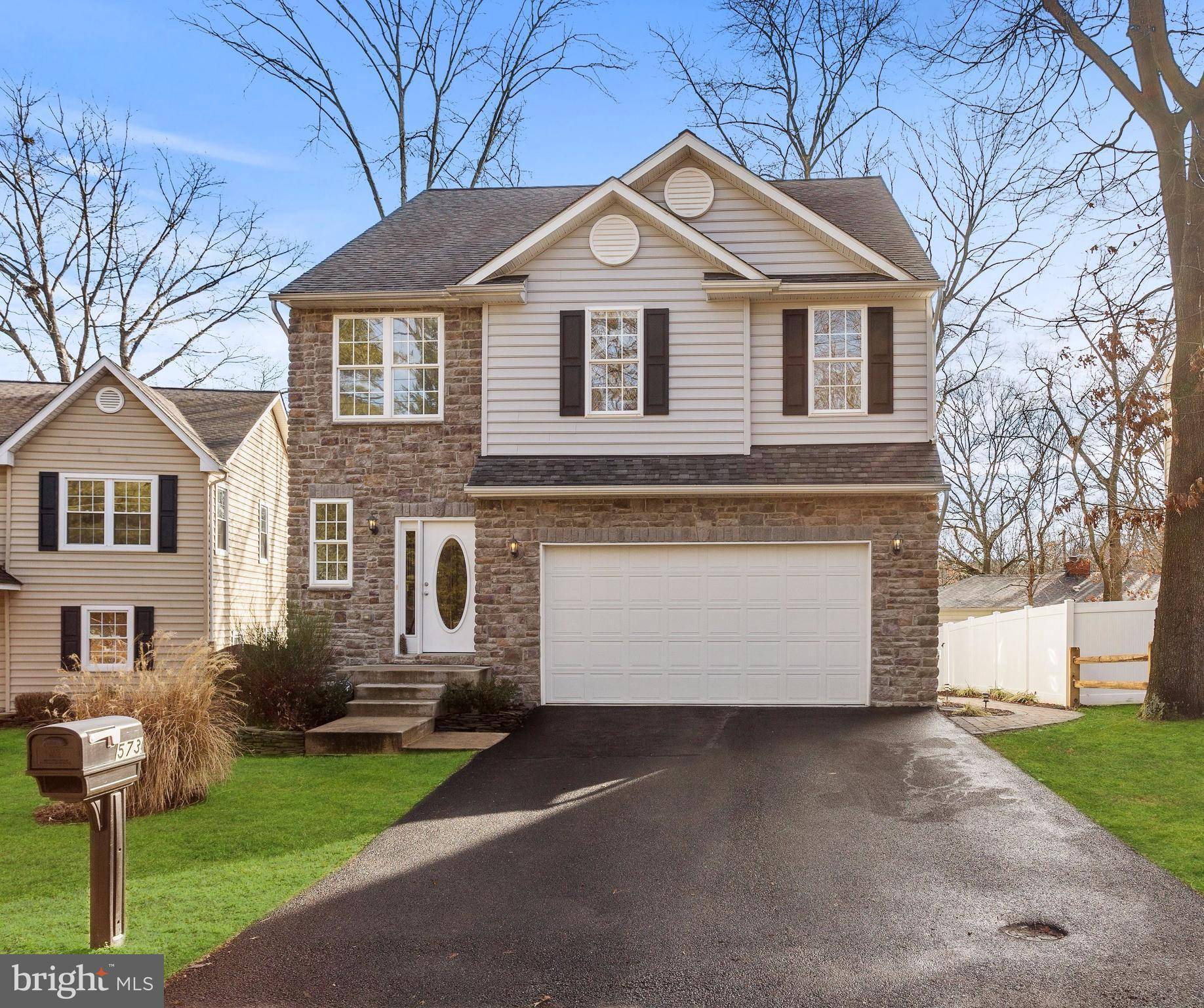 Severna Park, MD 21146,573 KNOLLWOOD RD