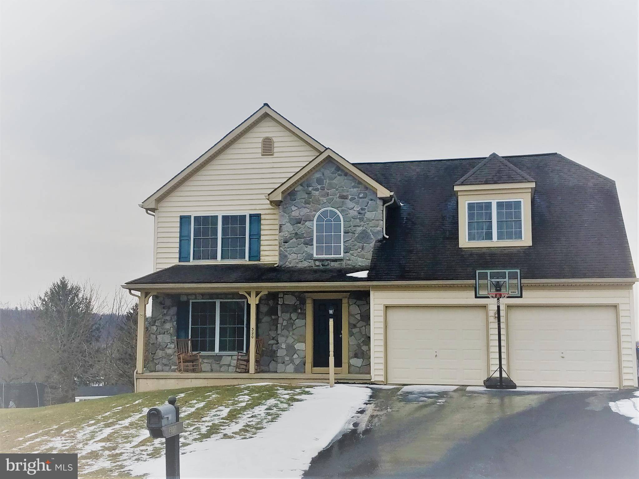 Mount Wolf, PA 17347,320 LYNNE DR