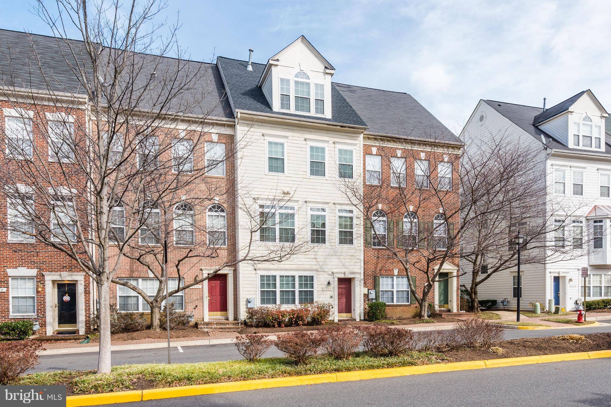 Alexandria, VA 22312,5452 PATUXENT KNOLL PL