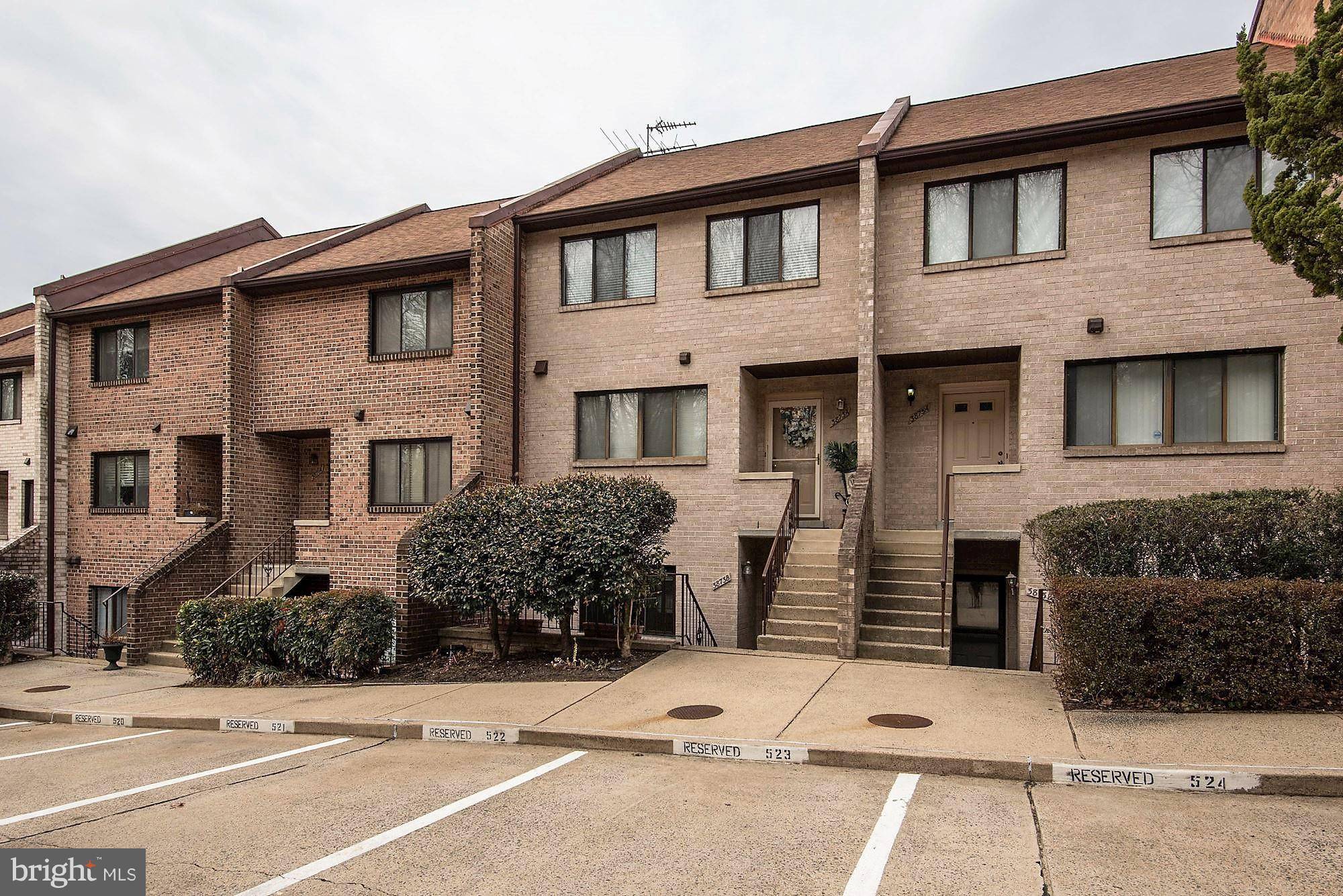 Falls Church, VA 22041,3873-B STEPPES CT