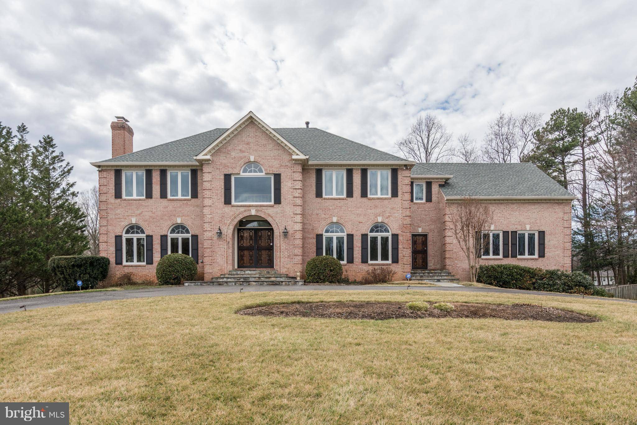 Mclean, VA 22102,1270 DAVISWOOD DR