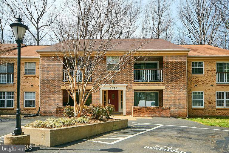 Burke, VA 22015,5837 COVE LANDING RD #302