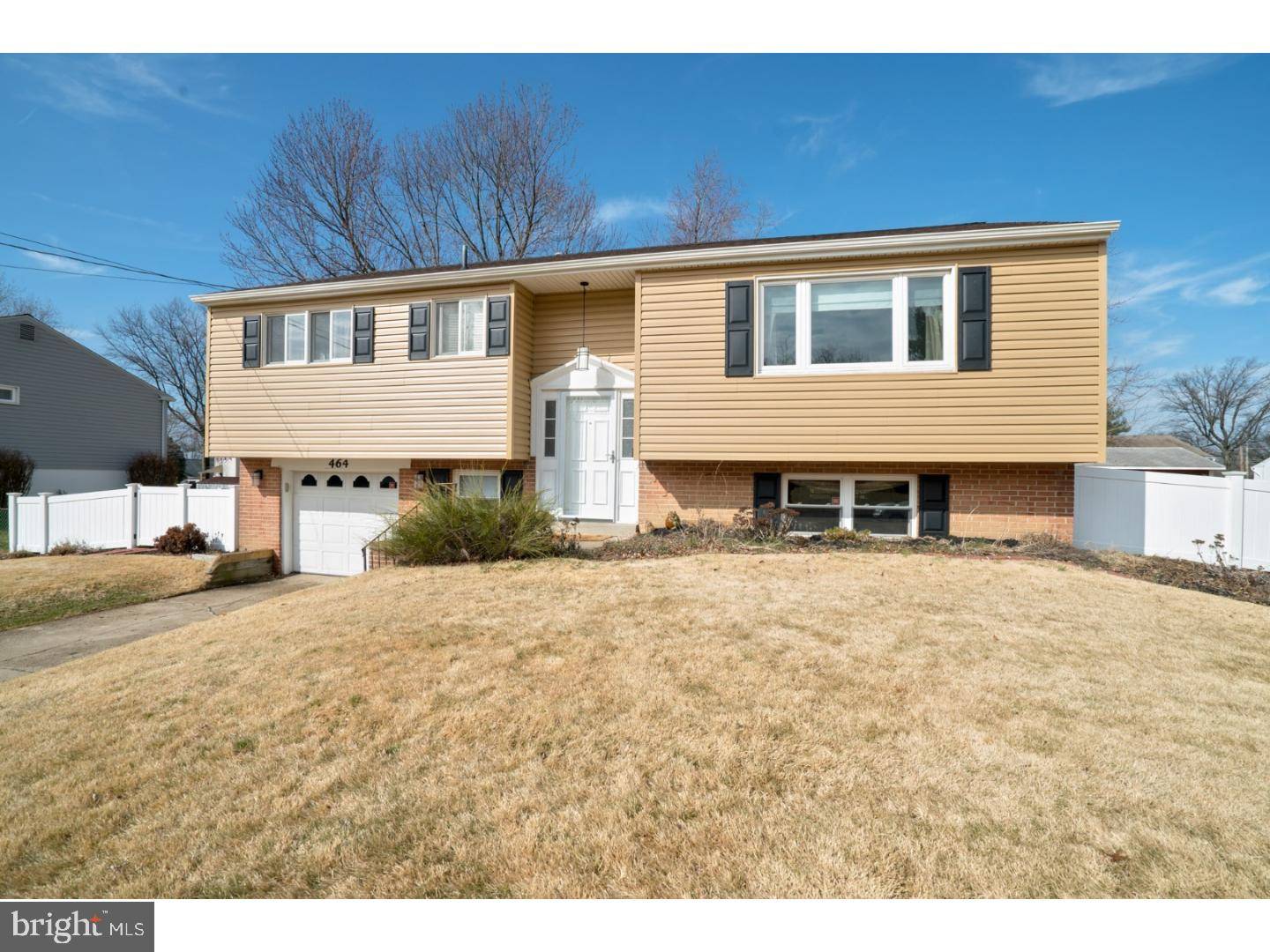 Warminster, PA 18974,464 HARDMAN LN