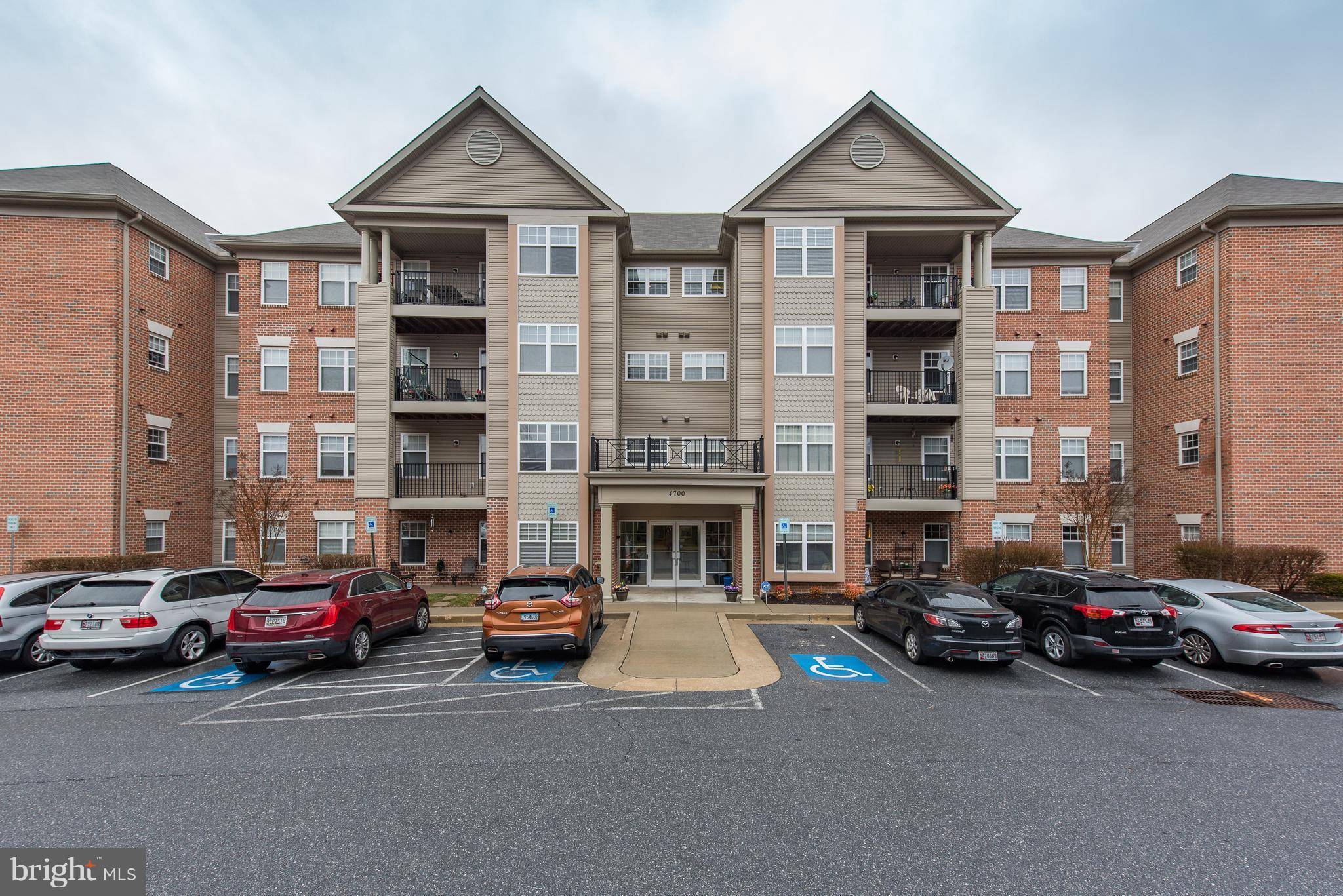 Owings Mills, MD 21117,4700 COYLE RD #106