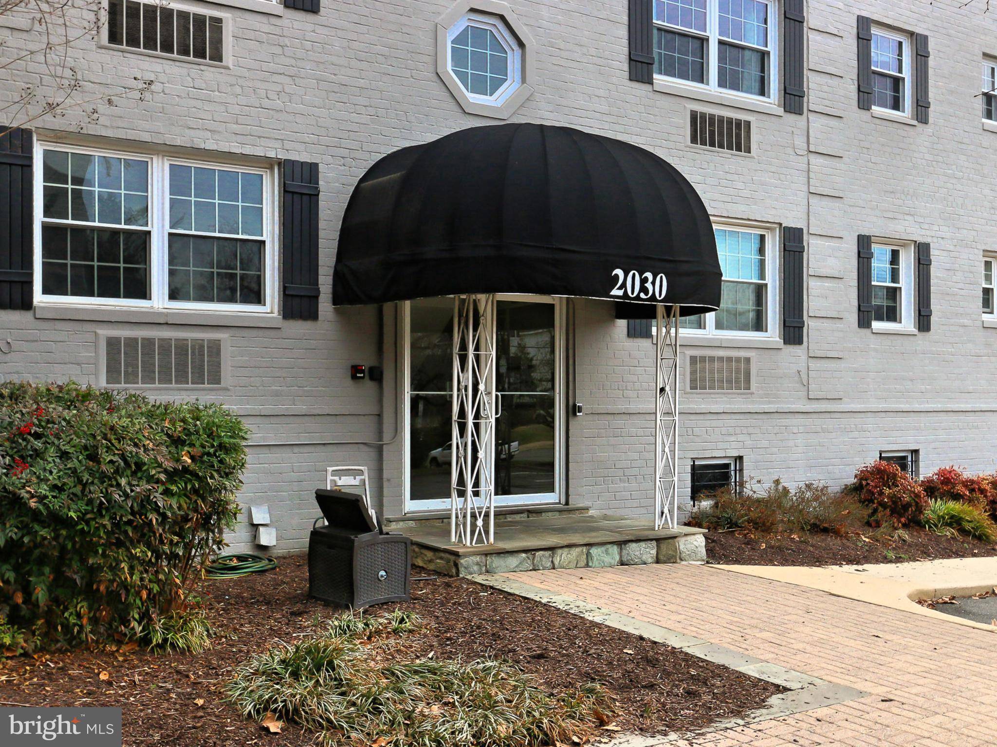 Arlington, VA 22207,2030 VERMONT ST #304