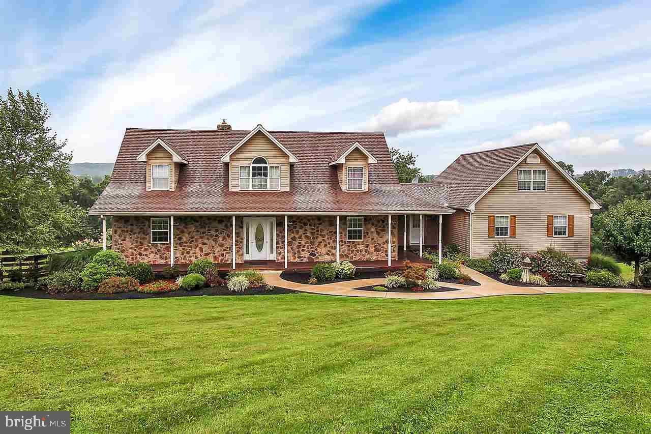 Wrightsville, PA 17368,106 COUNTRY WALK DR