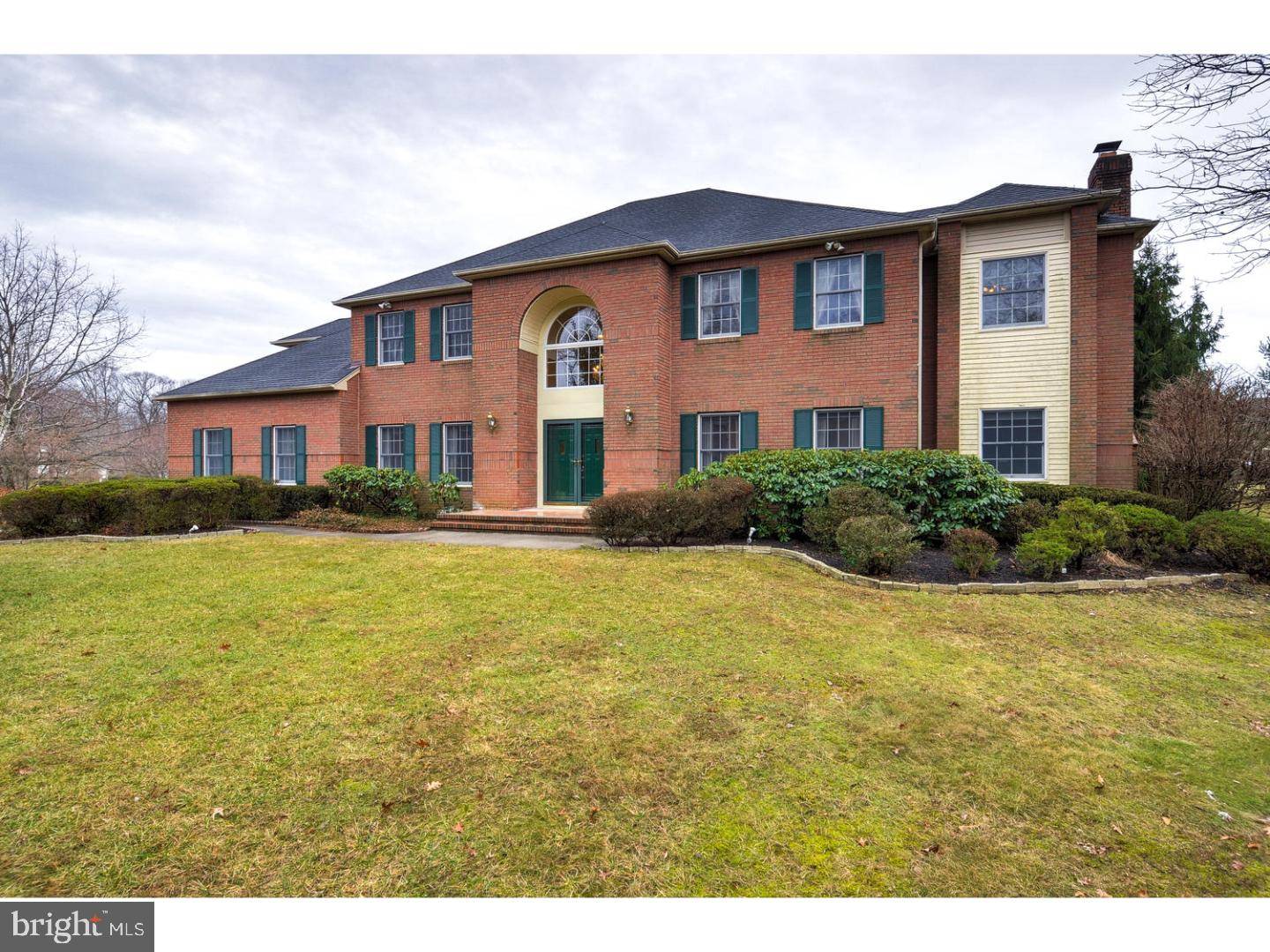 Princeton Junction, NJ 08550,2 CLIFFVIEW CT