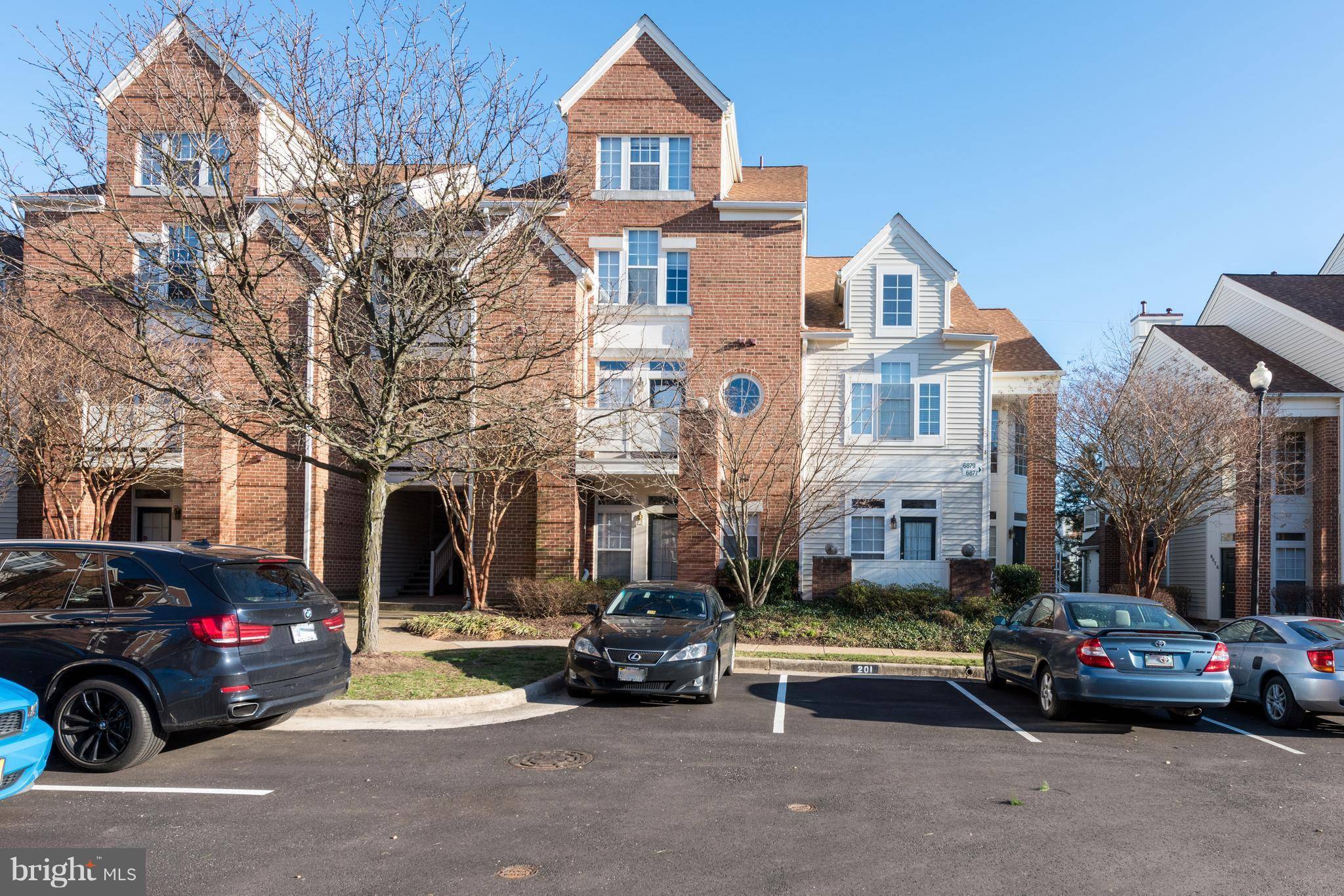 Alexandria, VA 22315,6879 BRINDLE HEATH WAY #181