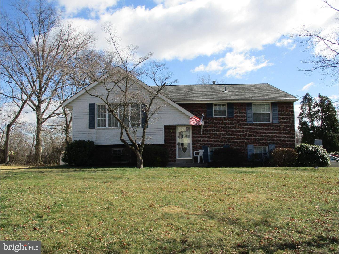 Warrington, PA 18976,855 BRIDLE LN