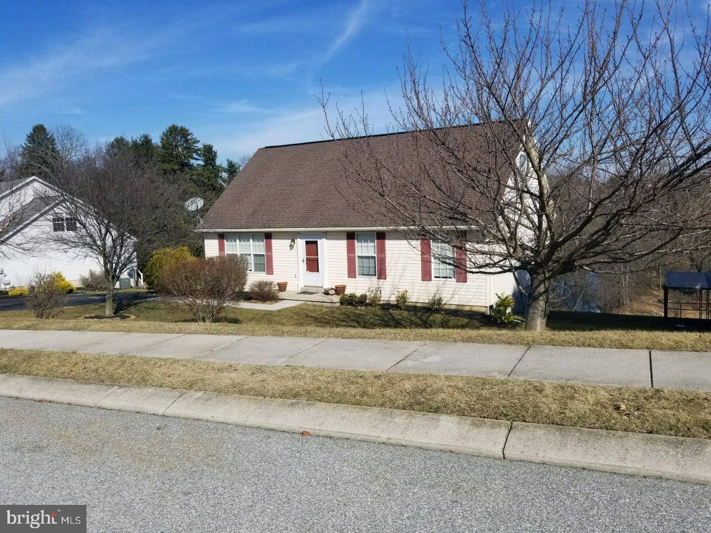 Stewartstown, PA 17363,4 CHANTILEAR CT