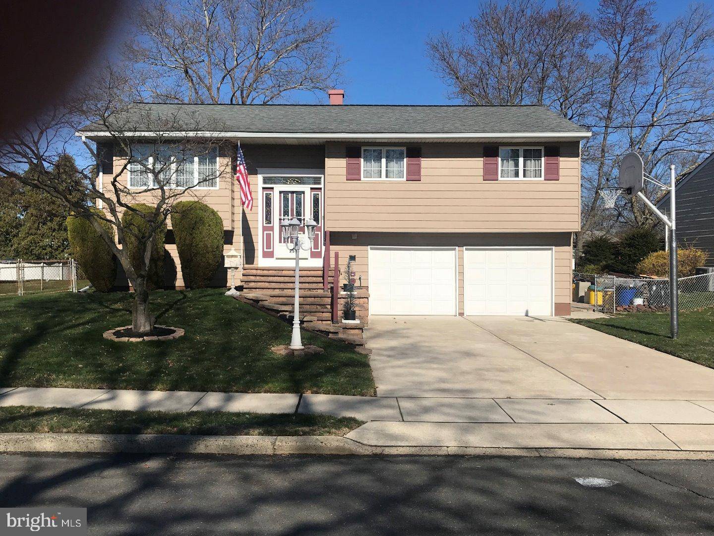 Hamilton Square, NJ 08690,25 BRANDYWINE WAY