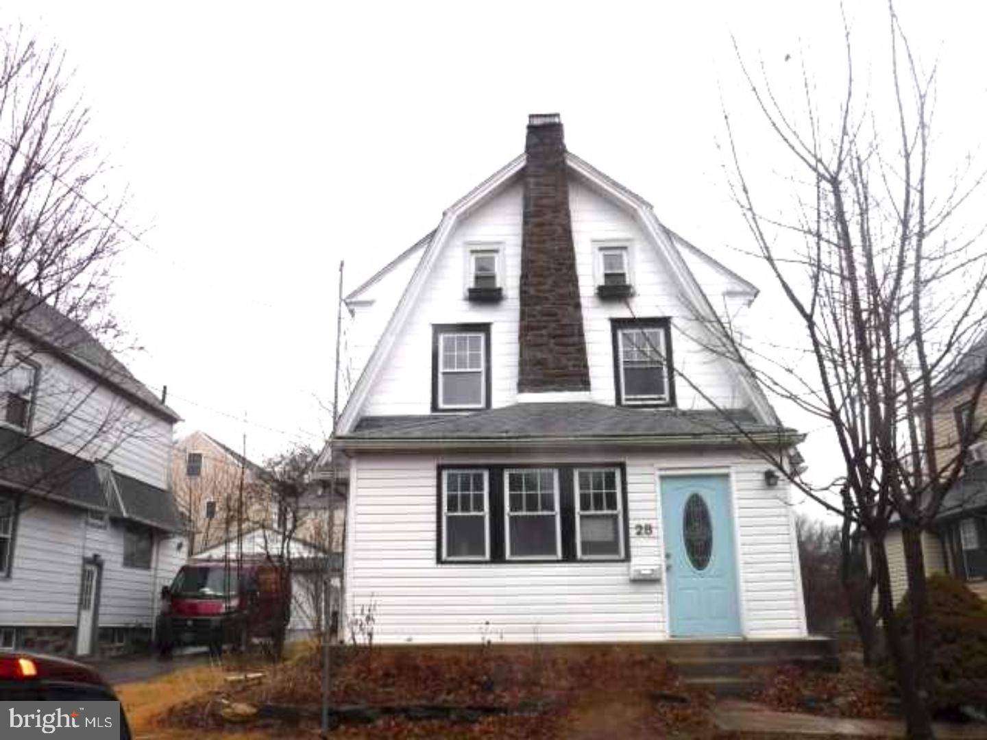 Havertown, PA 19083,28 OAK LN