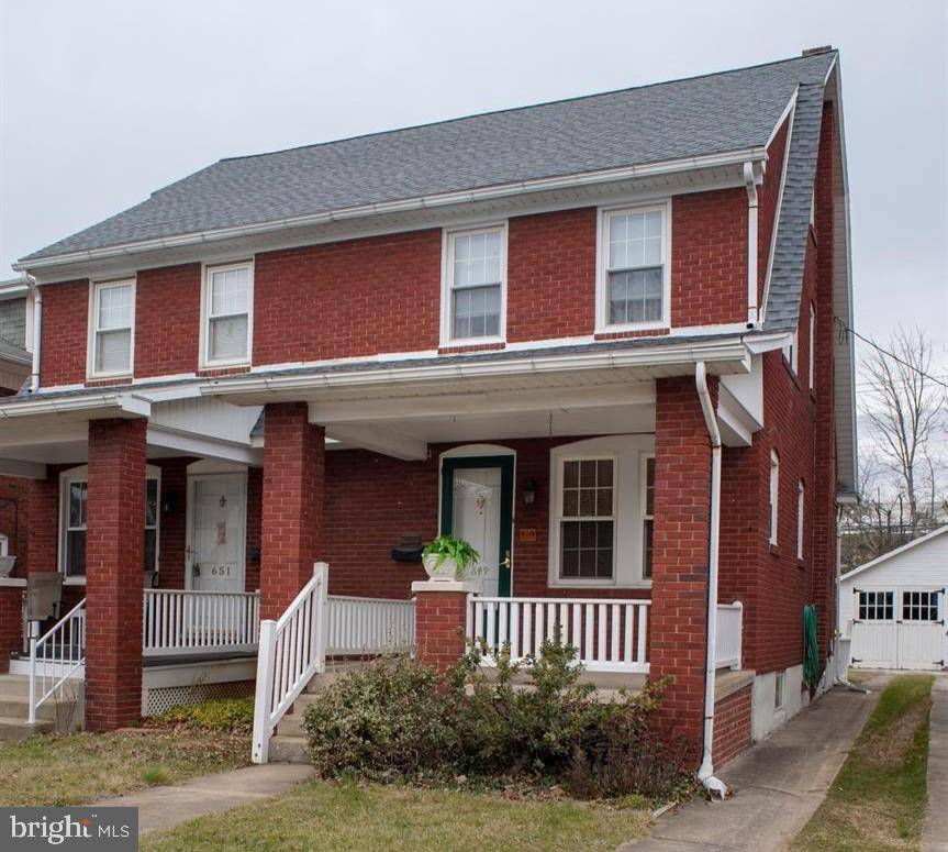 York, PA 17403,649 COLONIAL AVE