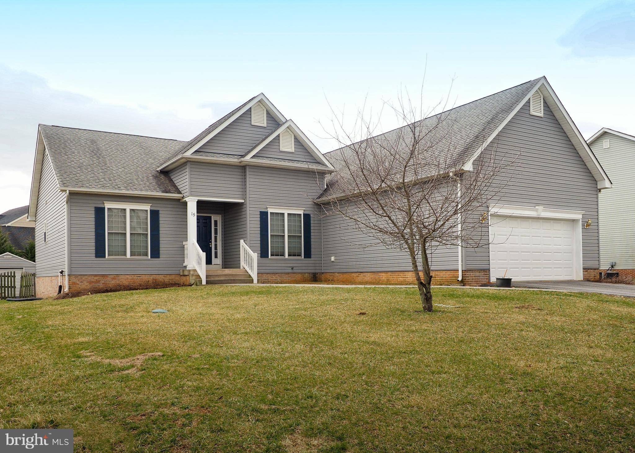 Charles Town, WV 25414,15 SAWGRASS DR