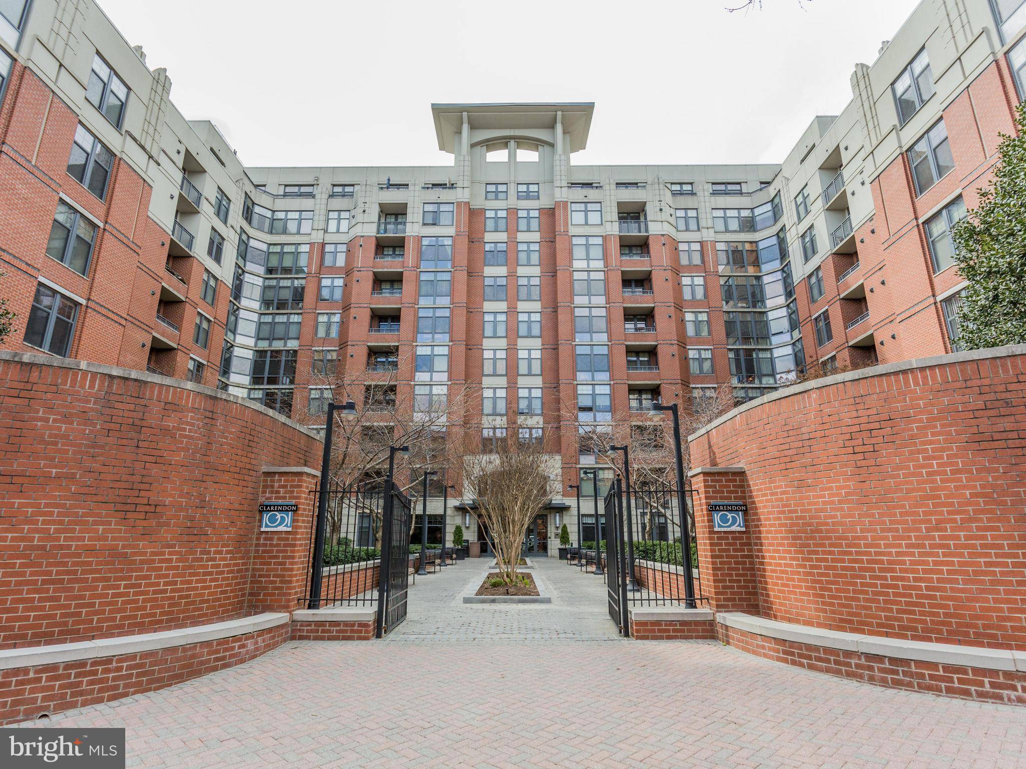 Arlington, VA 22201,1021 GARFIELD ST N #126