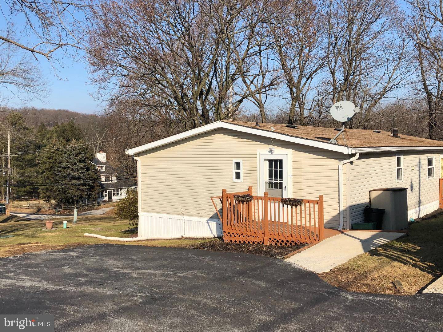 Glenmoore, PA 19343,1 PLOSKINA LN