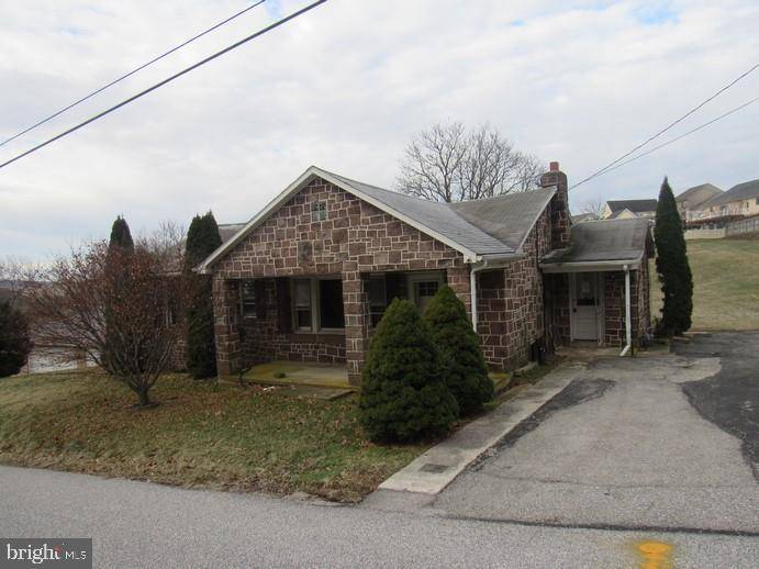 Seven Valleys, PA 17360,102 PARK ST