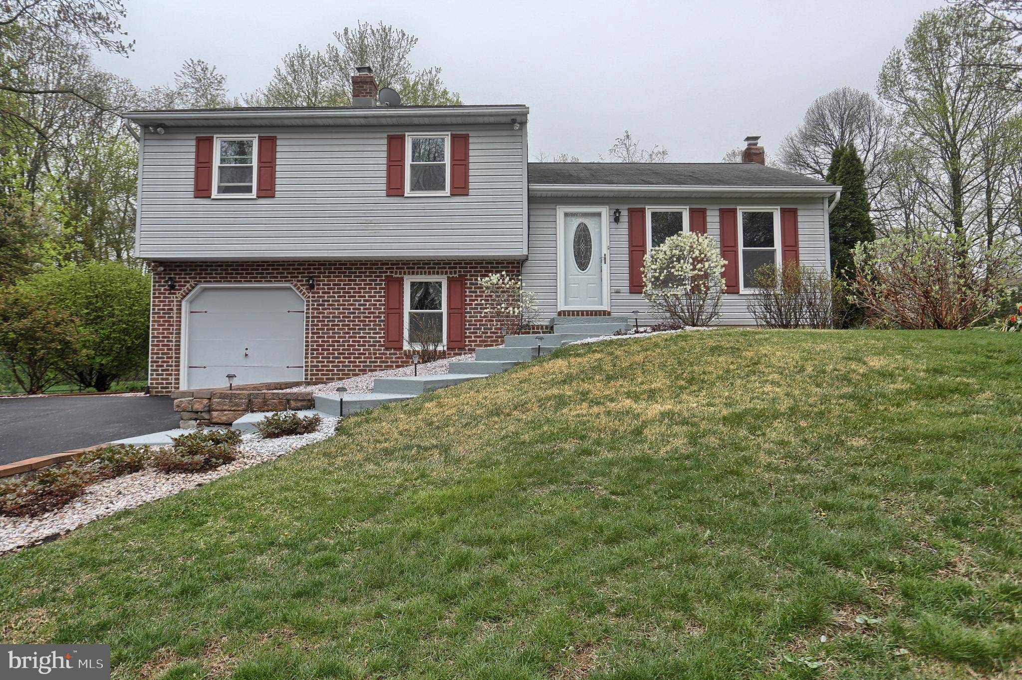 Quarryville, PA 17566,62 OLIVER DR