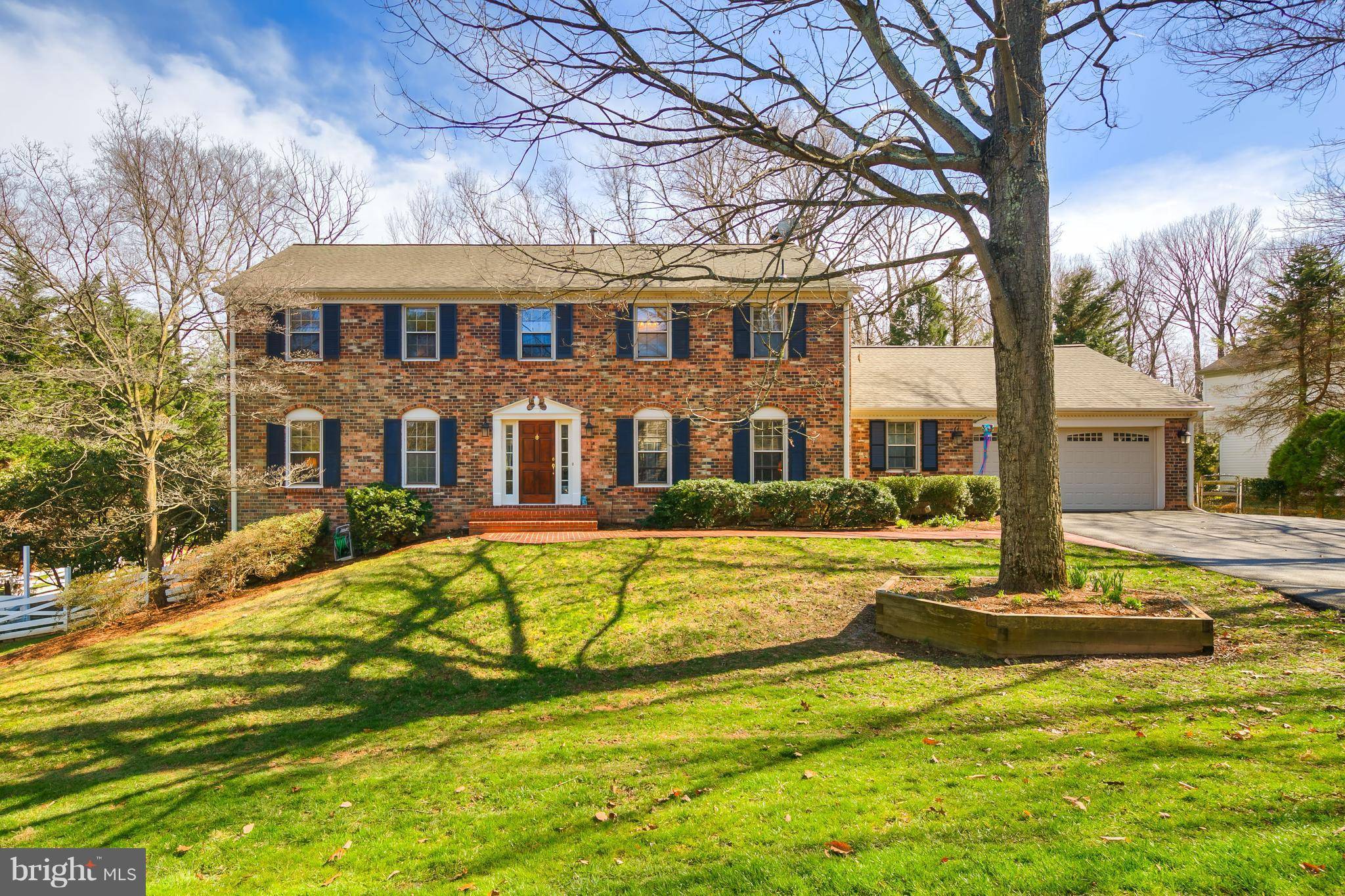 Oakton, VA 22124,3213 LATIGO CT