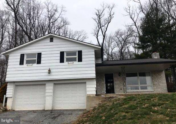 Mount Wolf, PA 17347,61 OAK DR