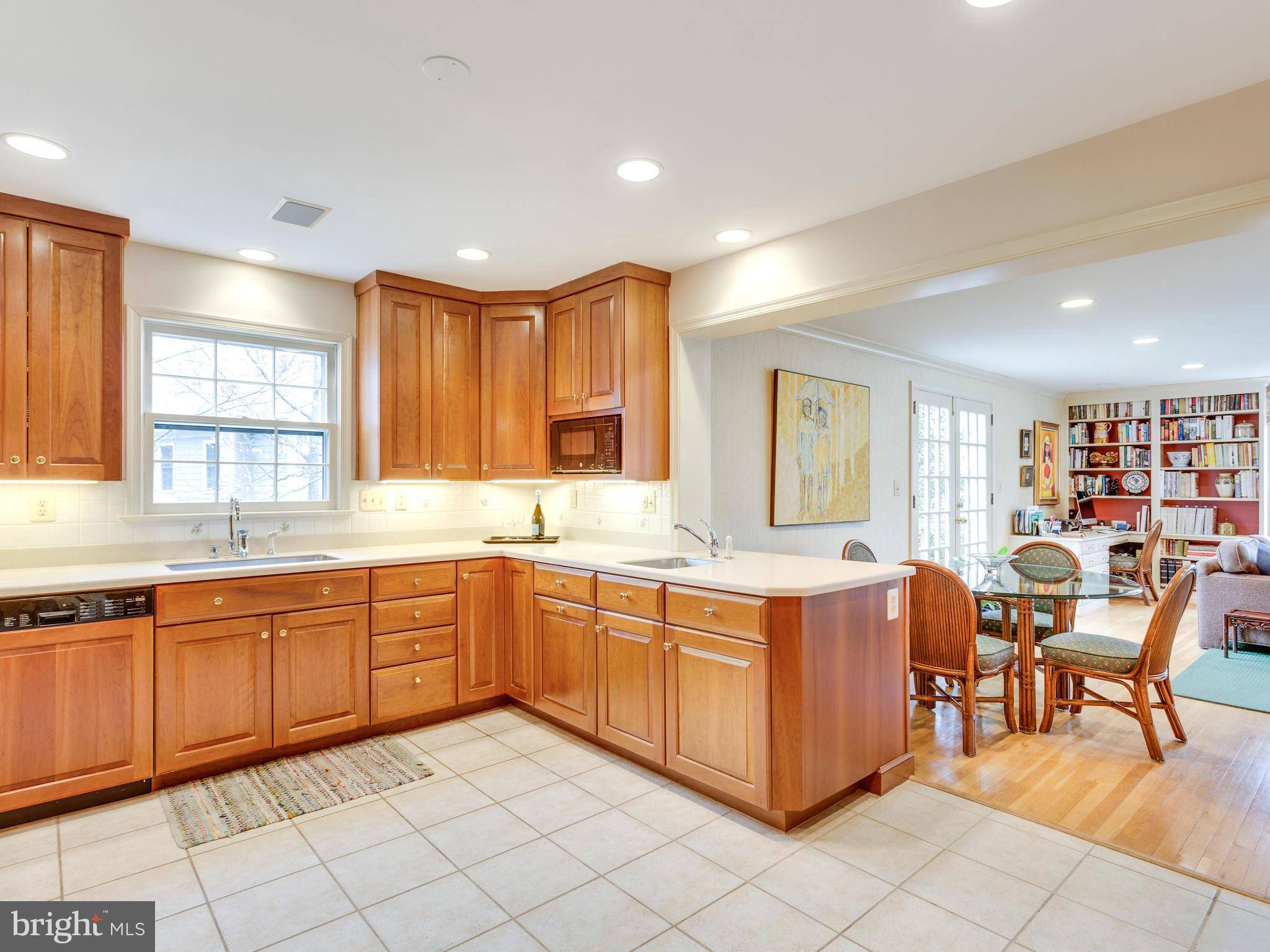 Mclean, VA 22101,5845 ASPEN WOOD CT