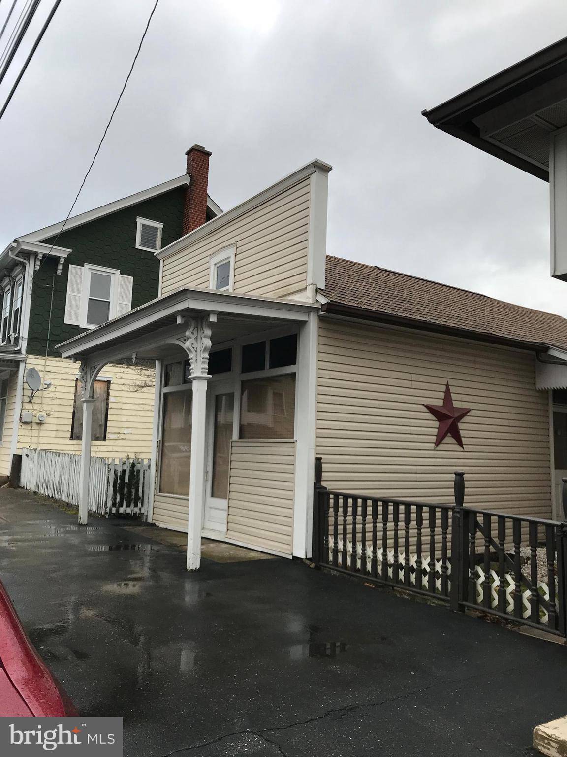 Williamstown, PA 17098,432 W MARKET ST