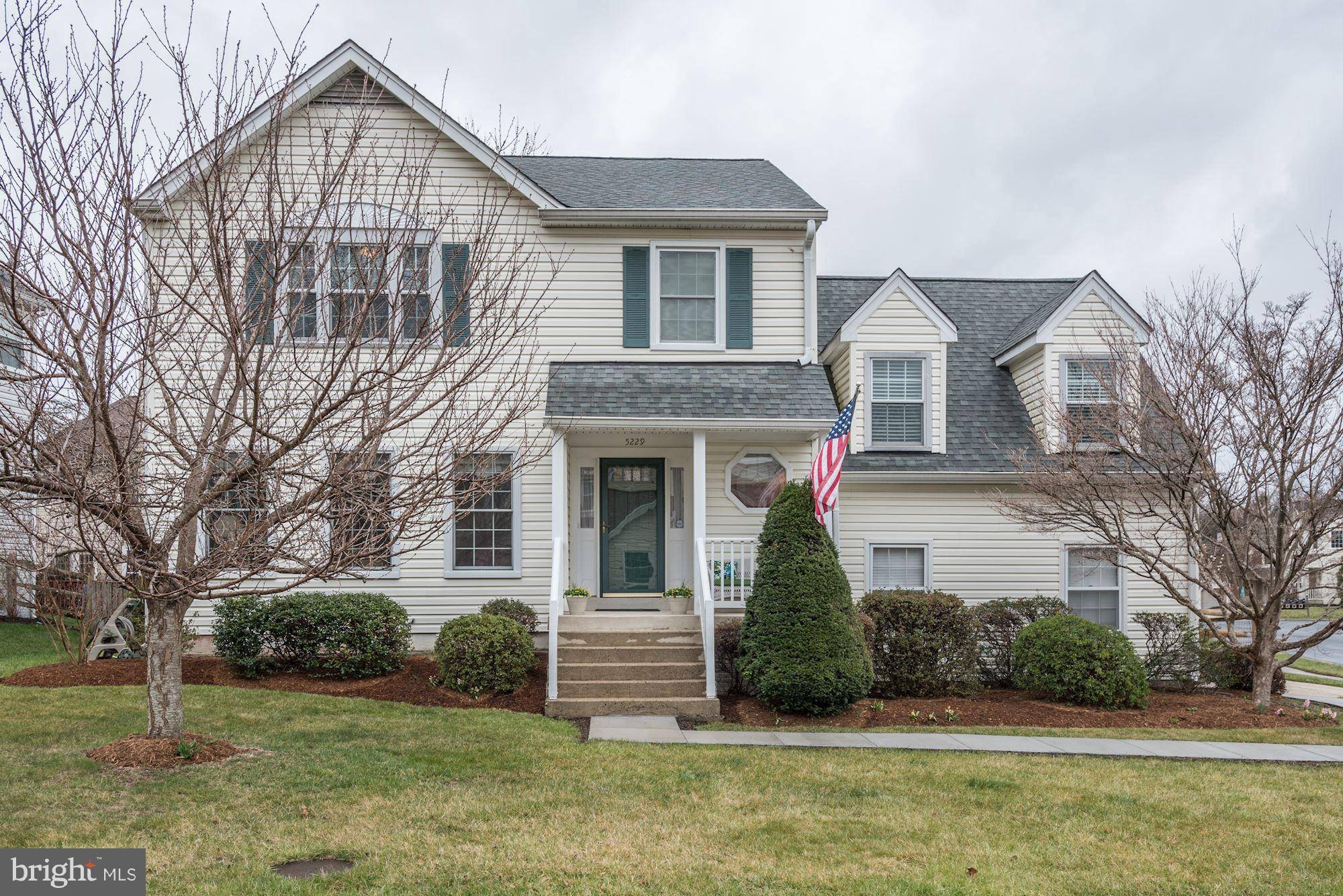 Centreville, VA 20120,5229 WOODLEAF CT