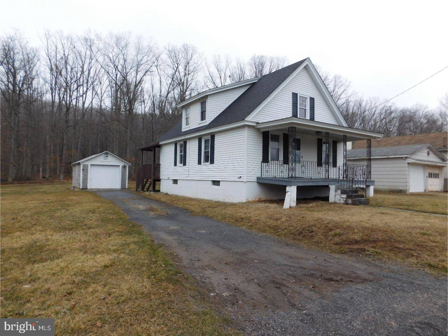 Tamaqua, PA 18252,389 OWL CREEK RD