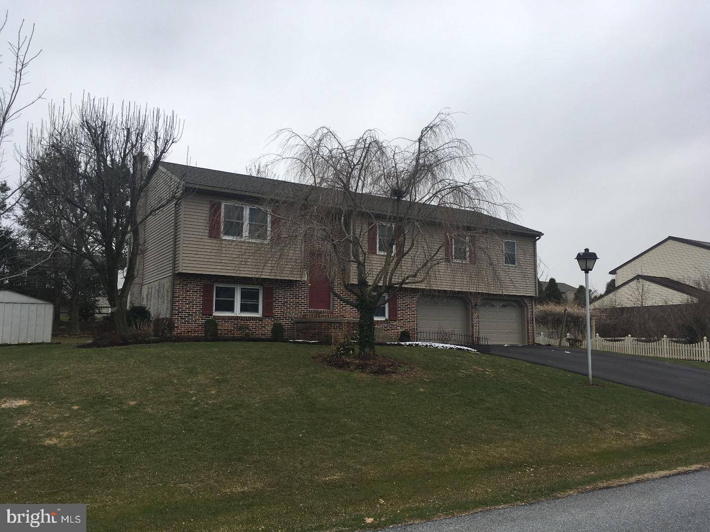 Narvon, PA 17555,135 DOGWOOD DR