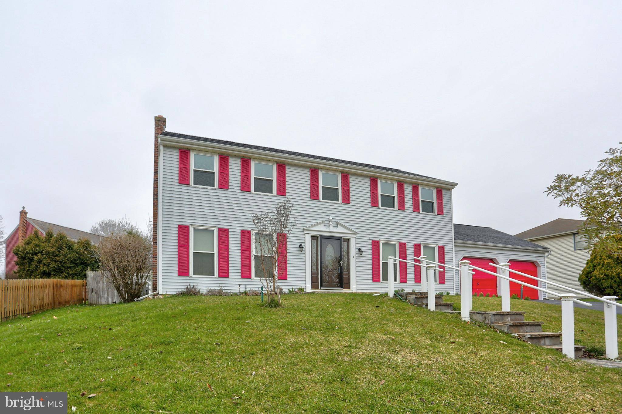 Ephrata, PA 17522,6 BLACKBERRY LN