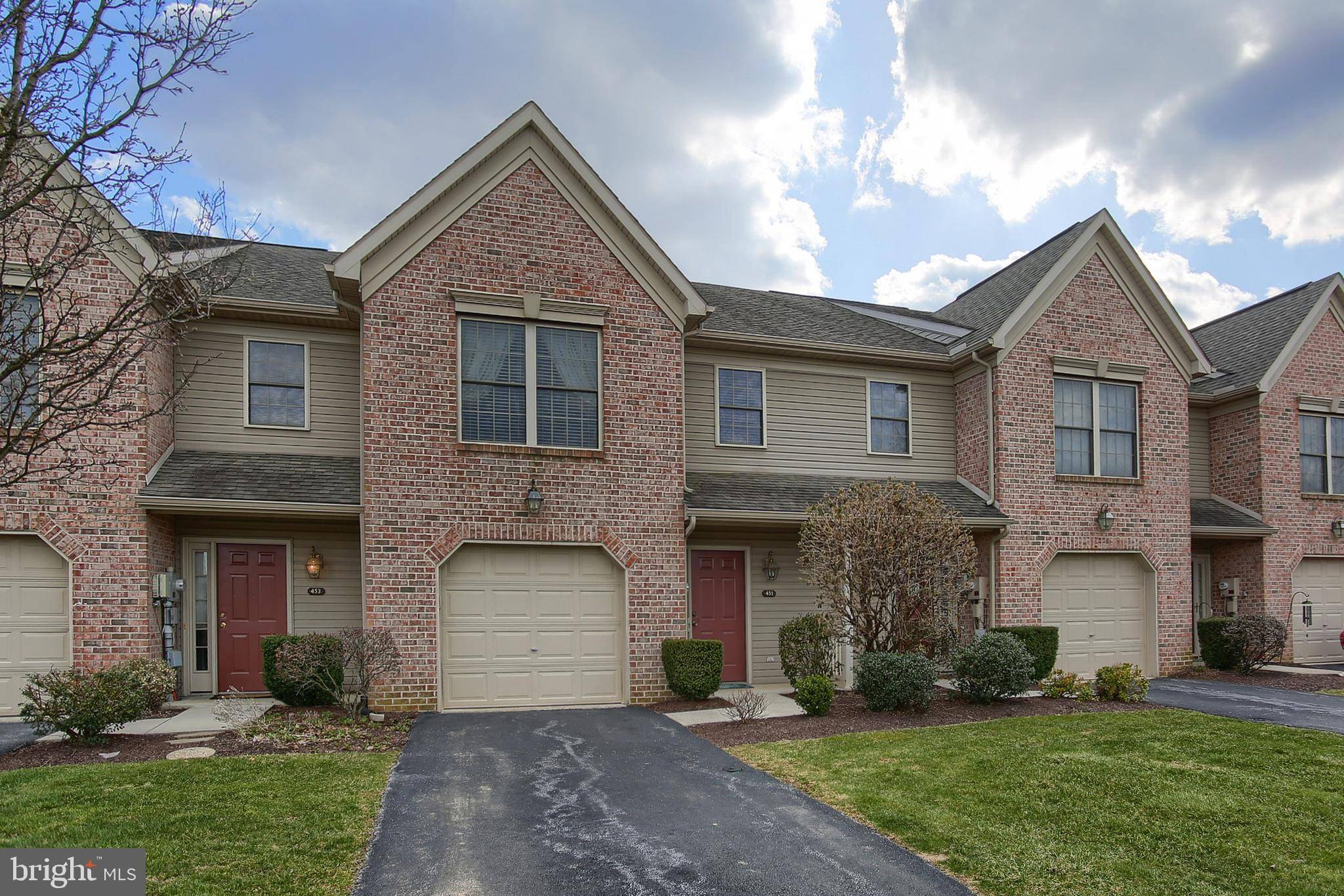 Mechanicsburg, PA 17055,451 STONEHEDGE LN