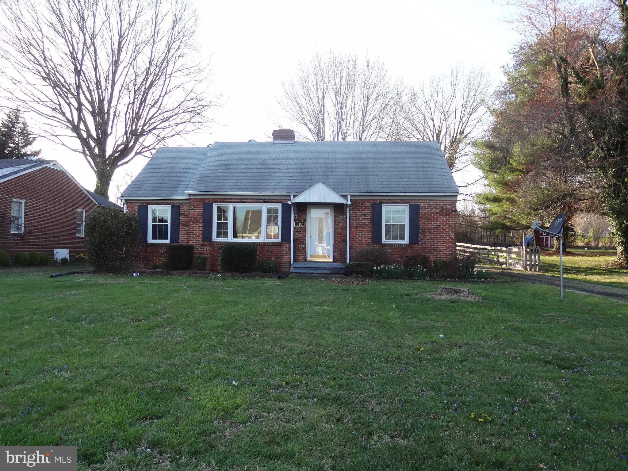 Gordonsville, VA 22942,202 GORDON AVE