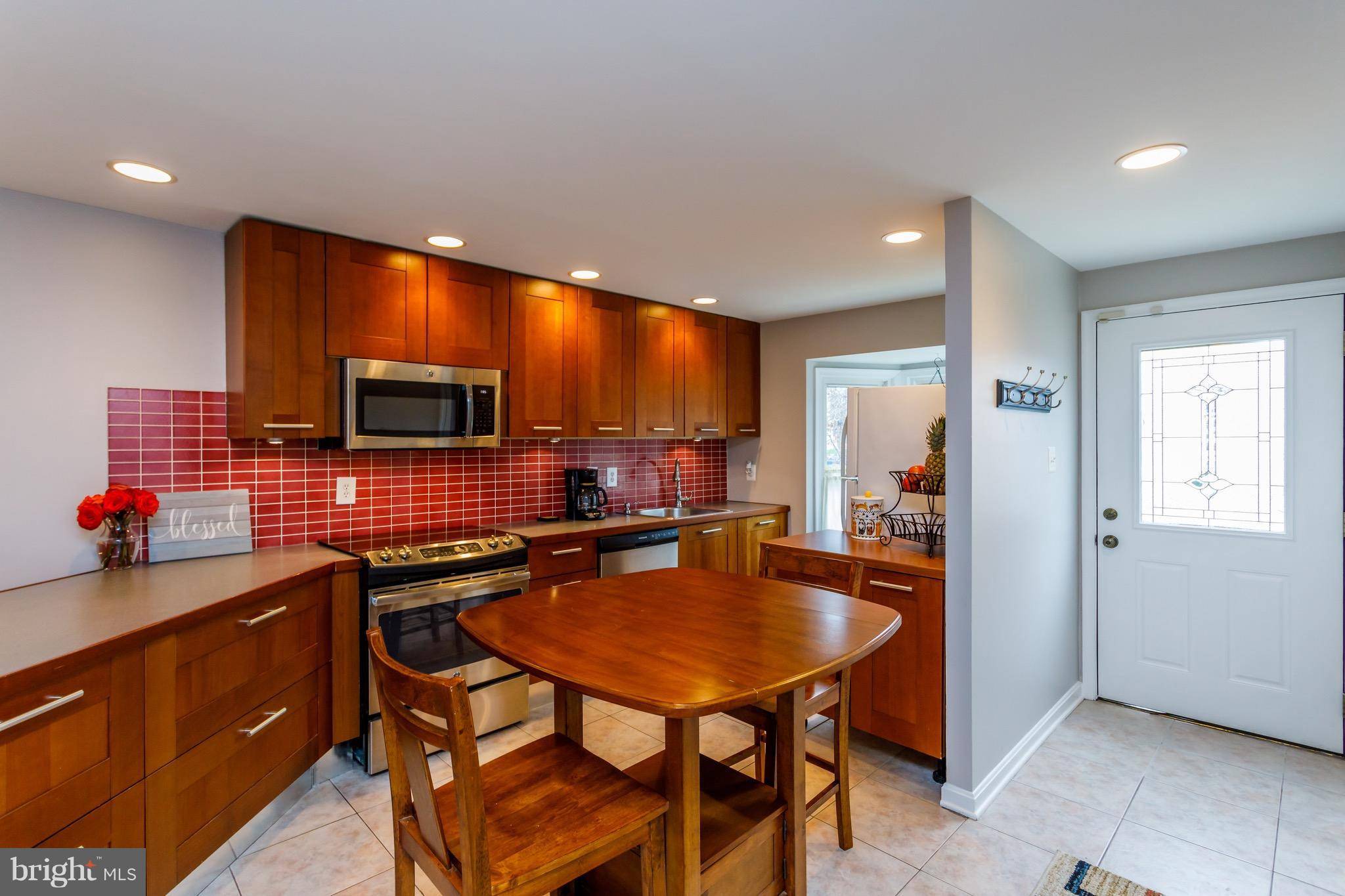 Alexandria, VA 22310,6204 OLD VALLEY CT