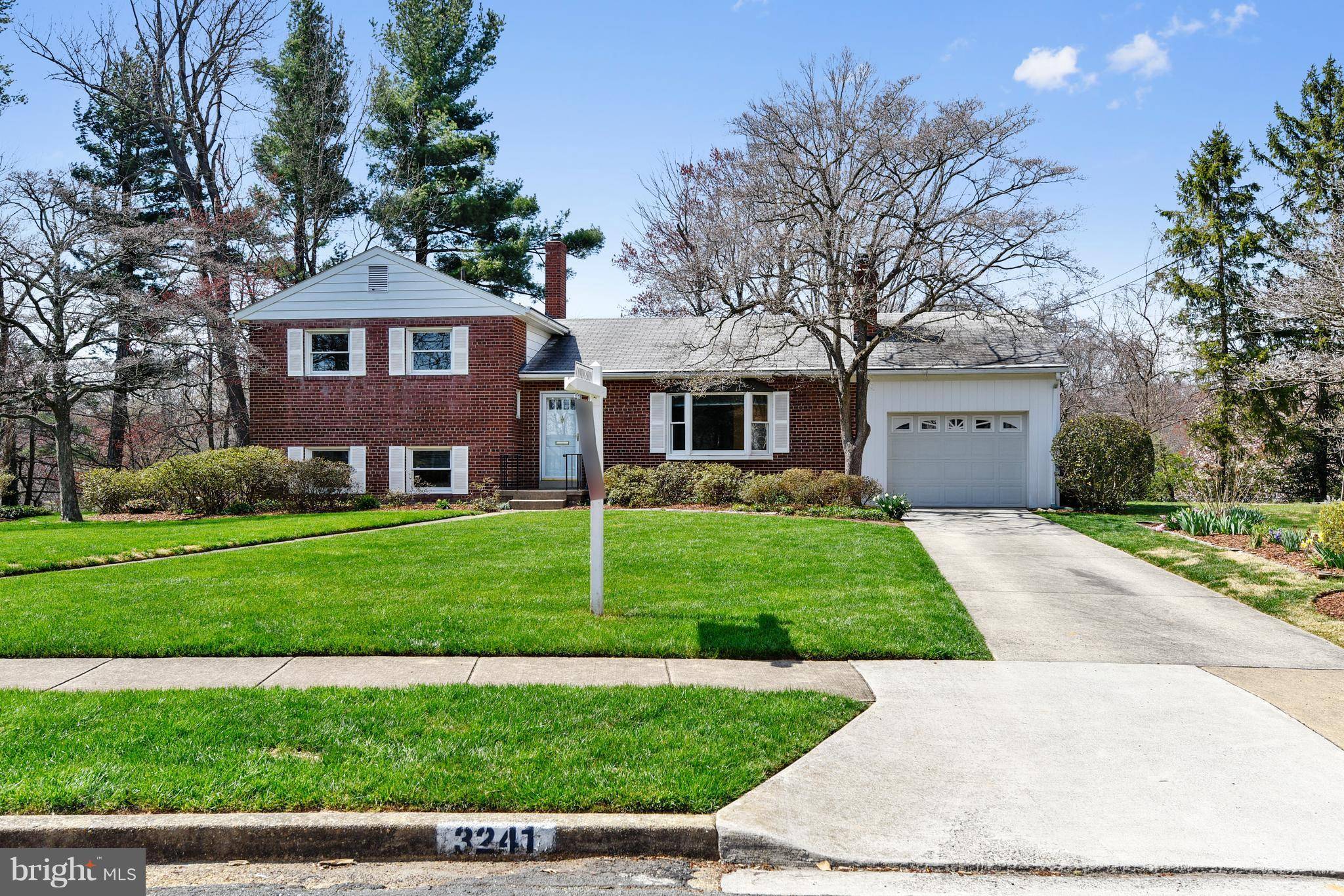 Falls Church, VA 22044,3241 FARAGUT CT