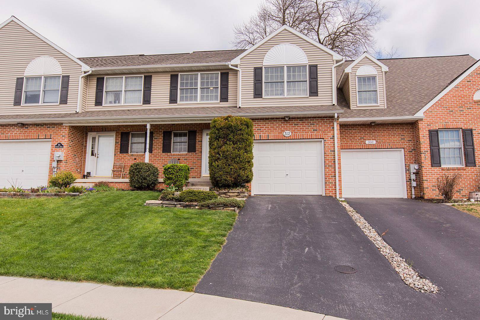 Mountville, PA 17554,312 PENNRIDGE AVE