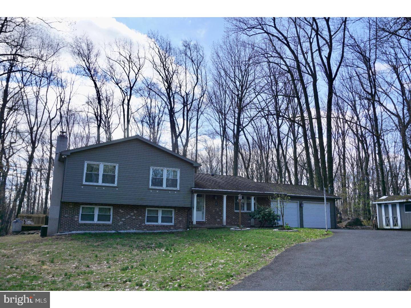 East Greenville, PA 18041,2108 BERRY LN