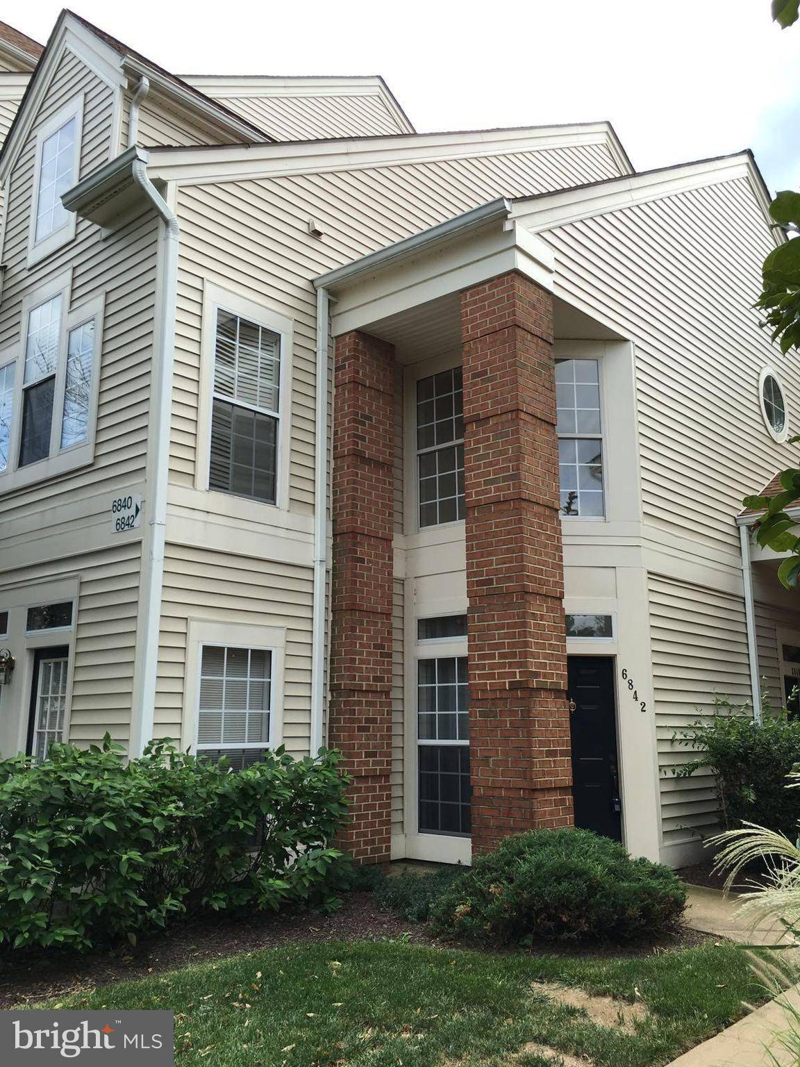 Alexandria, VA 22315,6842 BRINDLE HEATH WAY #222