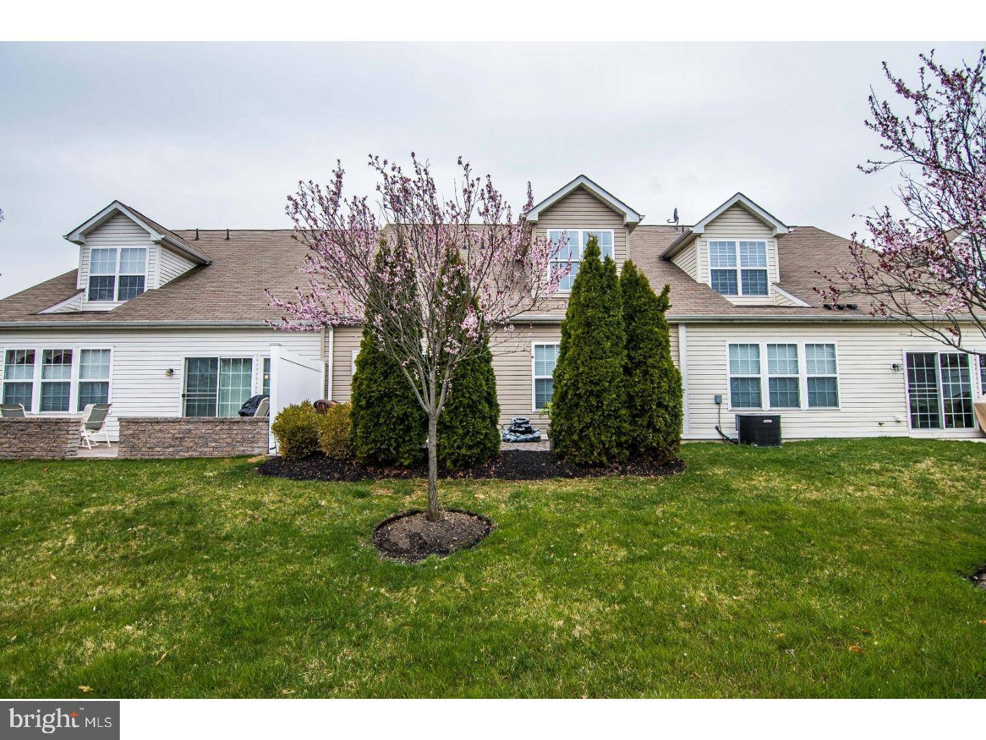 Hamilton, NJ 08690,8 DOVE CT