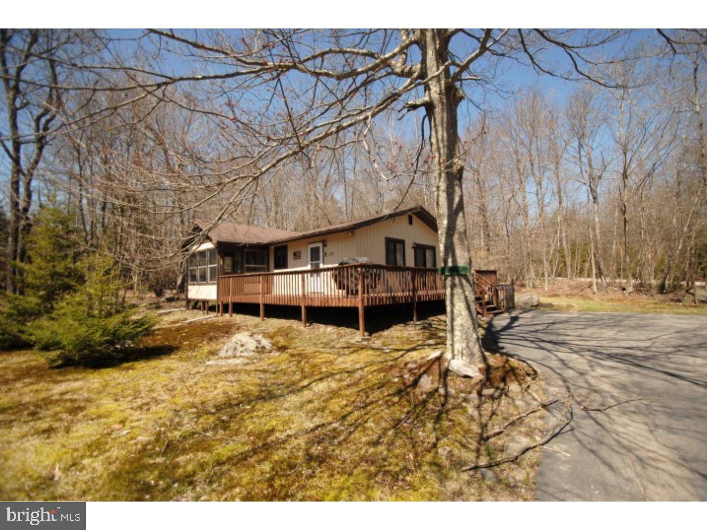 Pocono Lake, PA 18347,127 WYALUSING DR