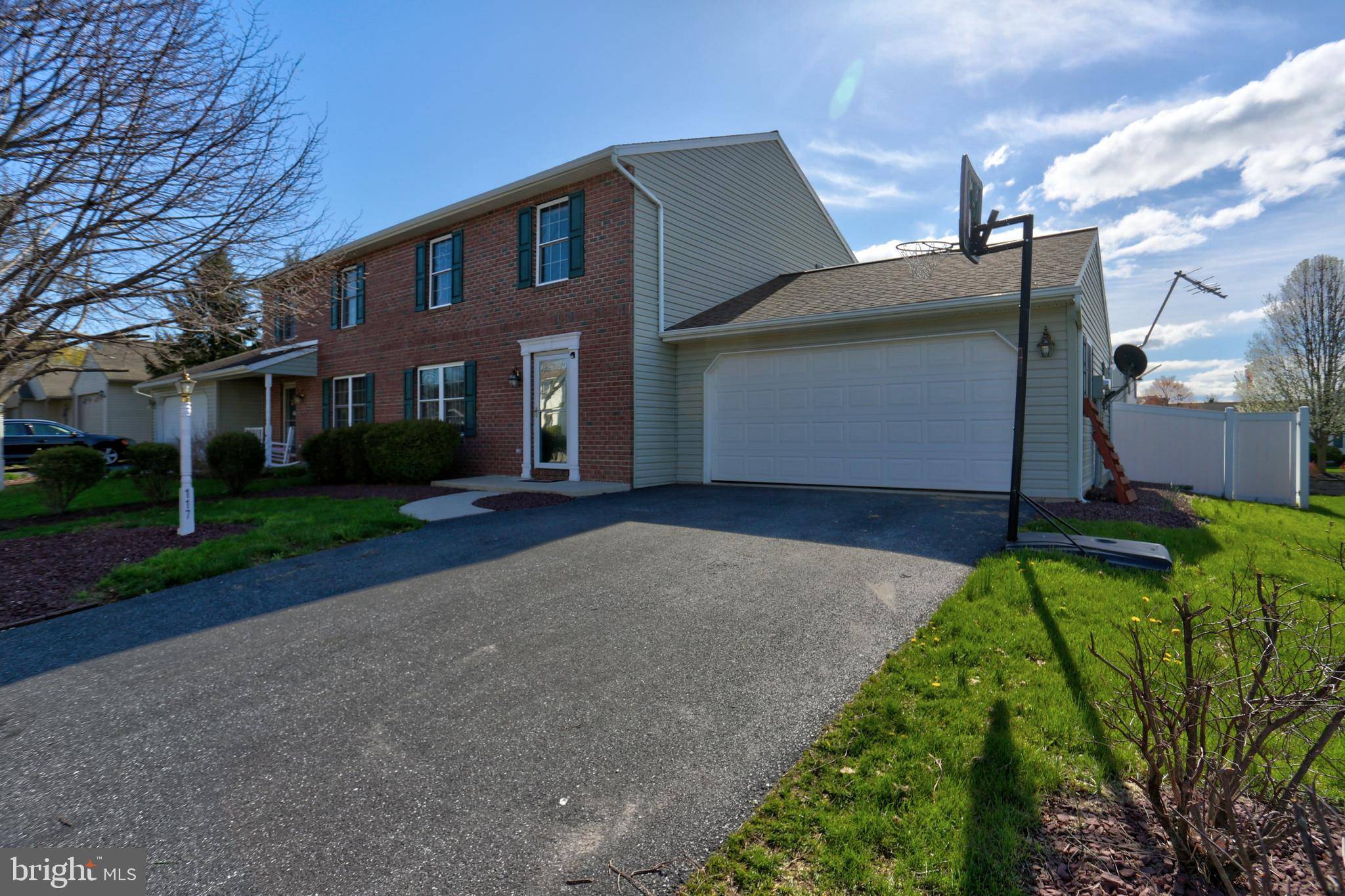 Ephrata, PA 17522,117 QUEEN ANNES WAY