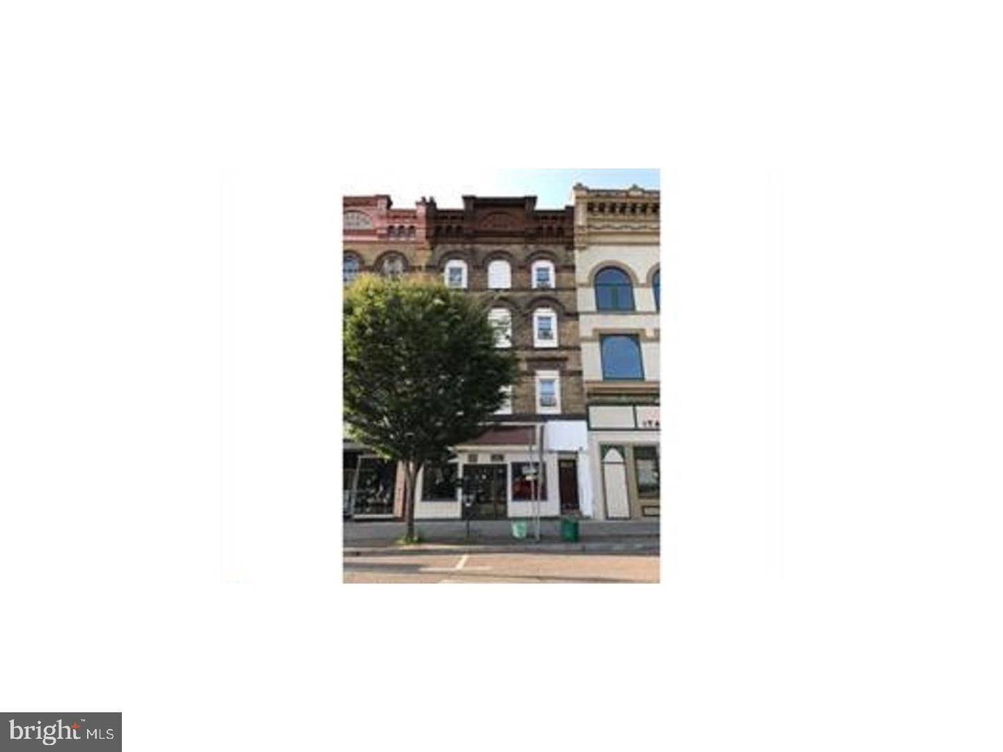 Tamaqua, PA 18252,14 W BROAD ST