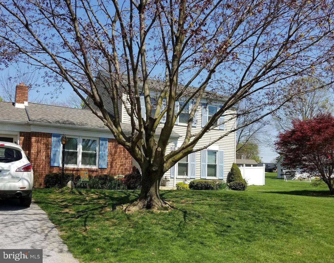 Lancaster, PA 17602,2483 CREEK VIEW DR